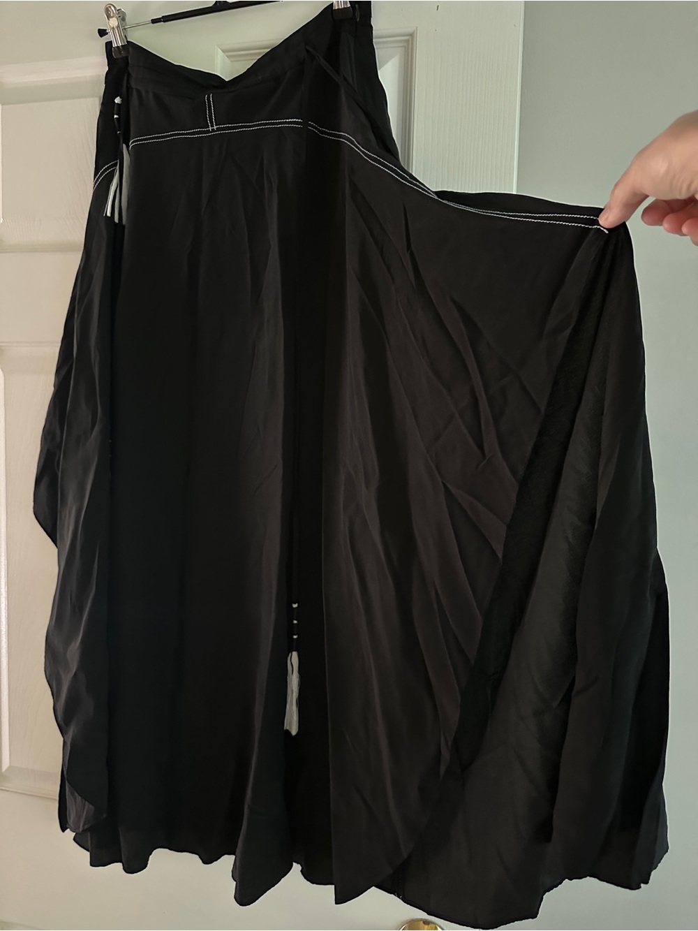 100% Silk Designer Black Asymmetric Midi Skirt W Adjustable Tassels Lined Size M - Picture 4 of 14